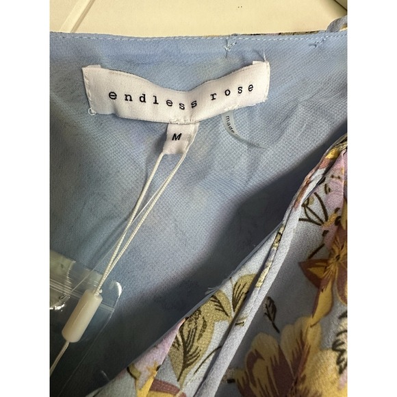 NWT ENDLESS ROSE Women's BOHO Chiffon ROMPER Lt Blue Floral Ruffled Lined Size M - Picture 4 of 10